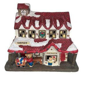 North Pole Express Vintage Ceramic lighted bears Train Station w/original box